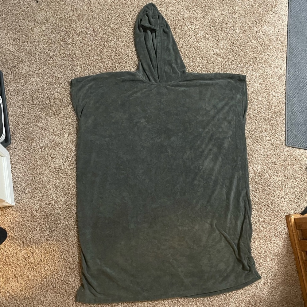 Catalonia Hoodie/Blanket/Poncho (Large)